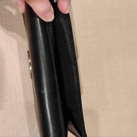 Diane Von Furstenberg & Coach Wallets. - Picture 9 of 12